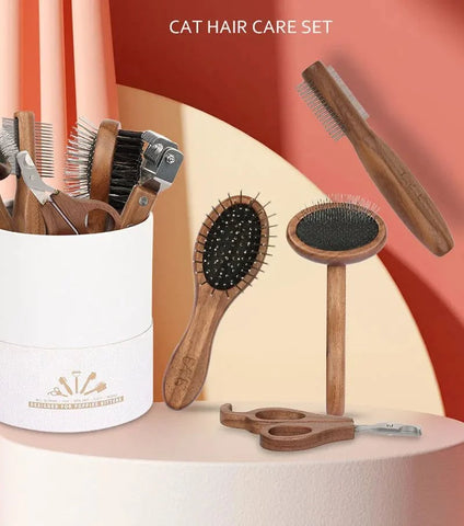 Sustainable Pet Grooming Set with wooden comb and stainless steel nail clipper for eco-friendly pet care.